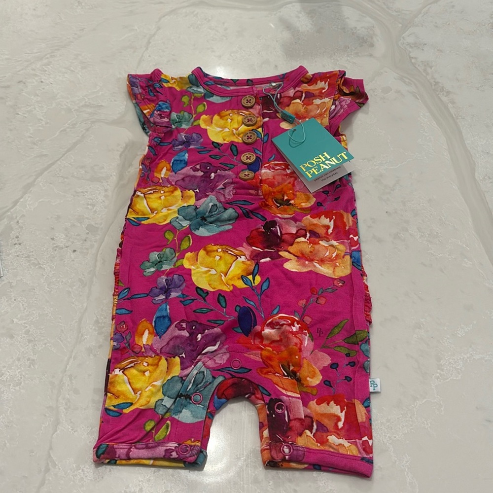 New with tags posh peanut short romper
